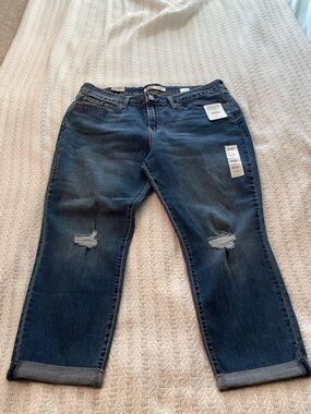 NWT Signature Gold Levi Strauss Mid-rise Boyfriend Jeans size 16